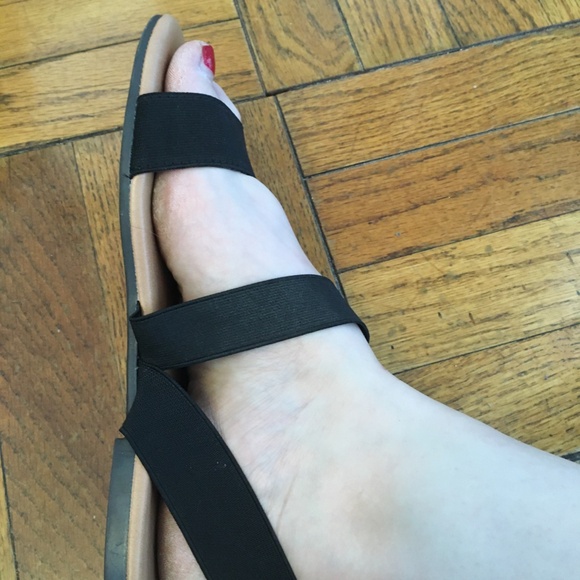 Call it Spring black sandals - Picture 3 of 5